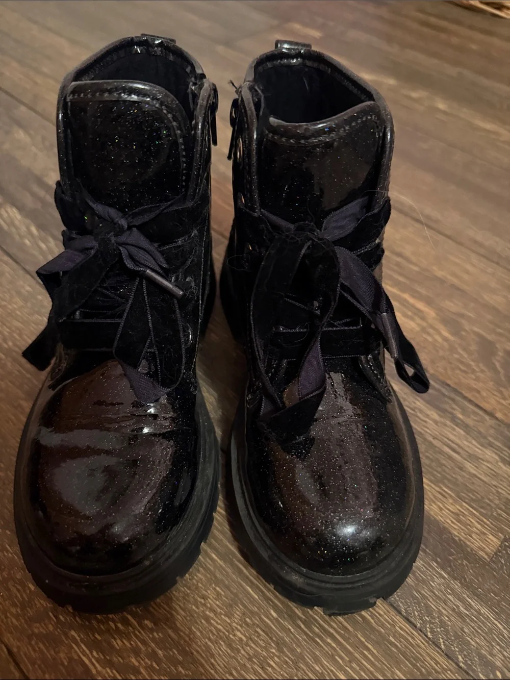 N/A stylish black
